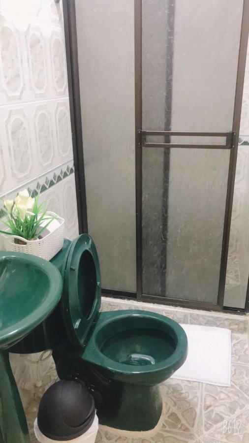 Habitacion Privada En Jardin Cerca Al Parque Hotell Eksteriør bilde