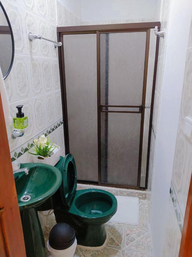Habitacion Privada En Jardin Cerca Al Parque Hotell Eksteriør bilde